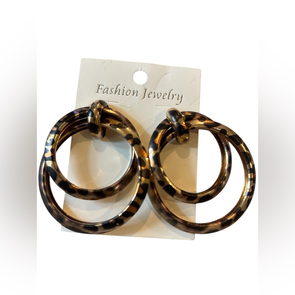 Animal Print Gold Hoops NWT - Picture 1 of 1